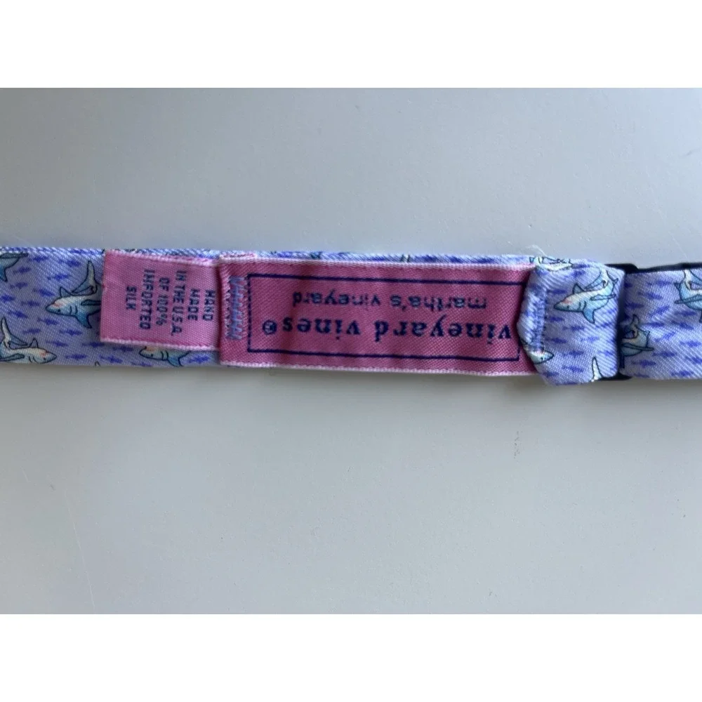 Vineyard Vines Bow Tie Silk‎ Adjustable - Blue Beach Shark USA EUC